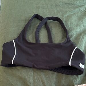 Vuori Sports bra